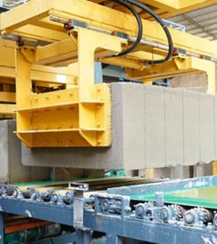 脫模(mó)機及吊(diào)具