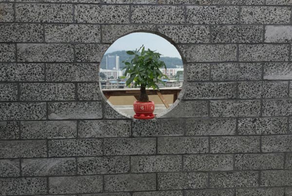 新型(xíng)牆材緻(zhì)富新路(lu)-投資陶(tao)粒泡沫(mò)混凝土(tu)砌塊的(de)優勢